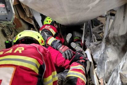 Un milagro entre ruinas: ocho d&iacute;as bajo los escombros del terremoto en Venezuela