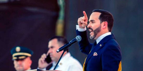 Abelardo de la Espriella asume la Presidencia de Colombia con una promesa de &ldquo;orden y libertad&rdquo;