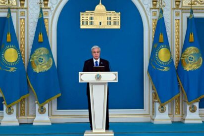 Tokayev afirma que Kazajist&aacute;n se convertir&aacute; en uno de los principales centros log&iacute;sticos de Eurasia