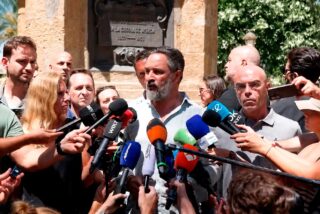 Abascal, desde Ceuta: "Estamos ante un acto de guerra promovido por Marruecos y tolerado por el Gobierno S&aacute;nchez"