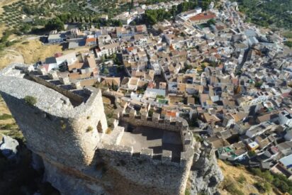 Albanchez de M&aacute;gina: el pueblo donde el PSOE cambia de fecha las fiestas patronales, para borrar todo rastro religioso