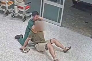 Daniel Nelson controla al paciente indómito.