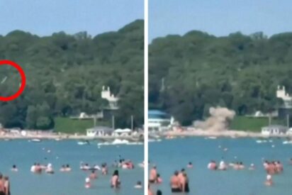 El sobrecogedor instante en el que un dron ucraniano explota en una playa del mar Negro: hay al menos 7 muertos y 40 heridos