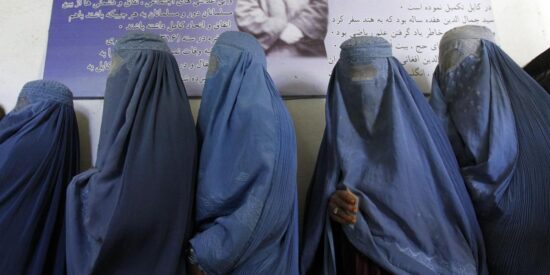 El burka y el Islam en el Afganistán de los talibanes