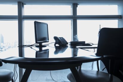 Empleo r&eacute;cord y paro al alza: el doble filo de la regularizaci&oacute;n de extranjeros