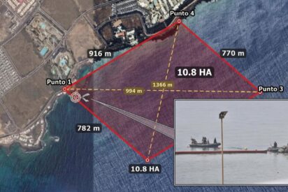 La zona de exclusi&oacute;n en La Mareta, para evitar periodistas y abucheadores, es m&aacute;s grande que la cubierta por la boya-espig&oacute;n contra invasores de Ceuta