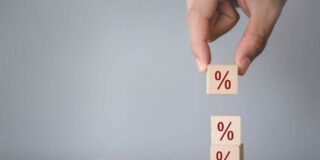Cada espa&ntilde;ol trabaja este a&ntilde;o 231 d&iacute;as para pagar impuestos y financiar la vidorra de los pol&iacute;ticos