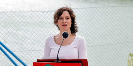 D&iacute;az Ayuso anuncia 3 millones en ayudas para empresas afectadas por los incendios de la Sierra Oeste