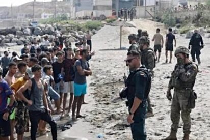 La invasión de Ceuta y una Policía impotente.