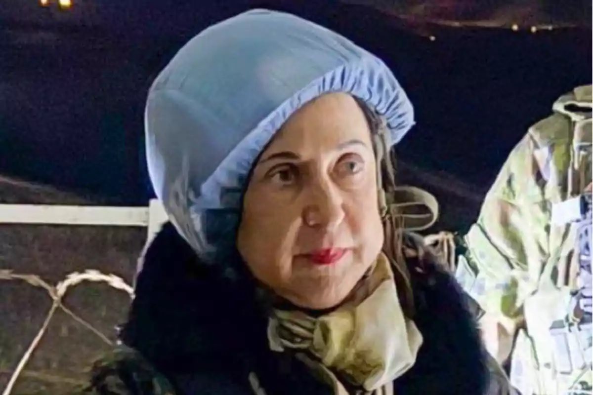 &iexcl;Alucinante! Margarita Robles aplica 't&aacute;cticas pacifistas' en Ceuta y solo un soldado de la patrulla va armado