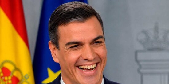 S&aacute;nchez se r&iacute;e de Espa&ntilde;a: destina 60 efectivos a sus vacaciones y deja a Ceuta con solo 42 antidisturbios