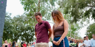 S&rsquo;HA ACABAT!, la organizaci&oacute;n juvenil que se niega a olvidar a las v&iacute;ctimas del terrorismo en Catalu&ntilde;a