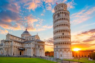 La Torre que desaf&iacute;a al cielo: cr&oacute;nica de una escapada a Pisa