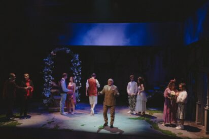 'Los locos de Valencia', de comedia de enredo a caricatura musical