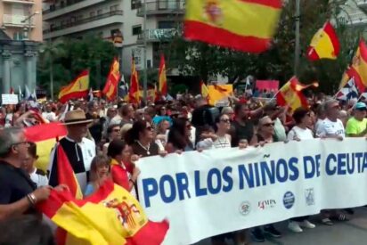 Ceuta se planta por sus ni&ntilde;os: "No han creado esta crisis, pero pagan sus consecuencias"