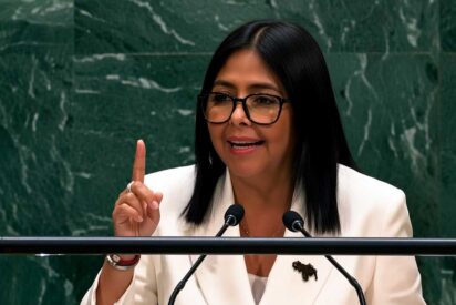 Delcy Rodr&iacute;guez promete elecciones en Venezuela