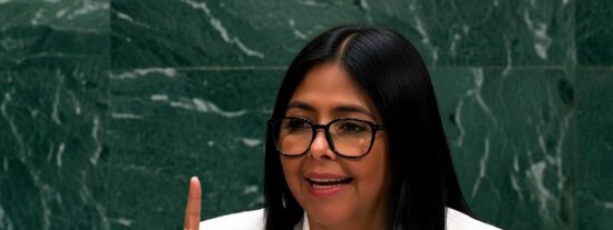 Delcy Rodr&iacute;guez promete elecciones en Venezuela