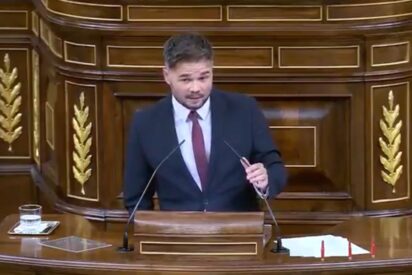 La doble vara de medir del PSOE en el Congreso: Rufi&aacute;n exhibi&oacute; tres balas en la tribuna de oradores y no fue expulsado