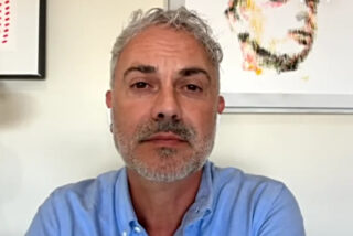 El abogado progre que ha denunciado a Ayuso por el &aacute;tico vive de inquiokupa en Madrid