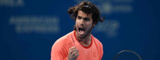 Alcaraz funde a Shapovalov y se enfrentar&aacute; a Munar, lo que garantiza un finalista en la final de Tokio