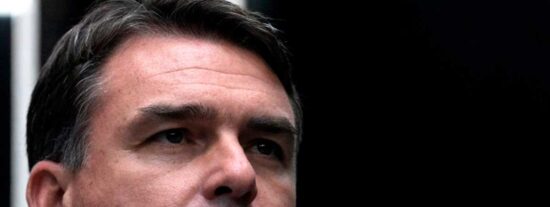 Fl&aacute;vio Bolsonaro golpea a Lula y se acerca al poder: Brasil decidir&aacute; en una segunda vuelta