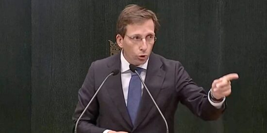 Almeida estalla contra la izquierda que usa a Maricarmen: &laquo;Miserables, buitres carro&ntilde;eros, no guardaron un minuto de silencio tras el suicidio de Olga&raquo;