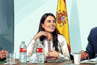 Abascal elige como n&uacute;mero dos en lista de VOX por Madrid a la discreta y brillante Montse Llu&iacute;s